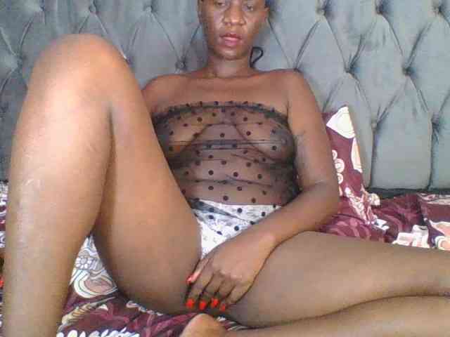 Silentqueen93 webcam