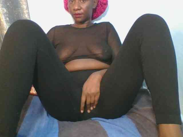 Silentqueen93 webcam