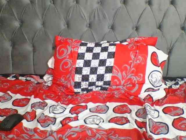 Silentqueen93 webcam