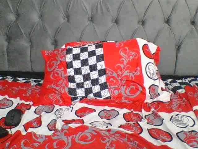 Silentqueen93 webcam