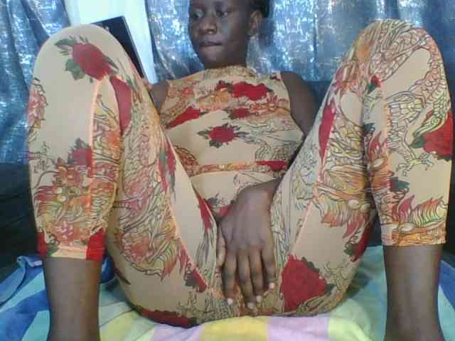 Silentqueen93 webcam