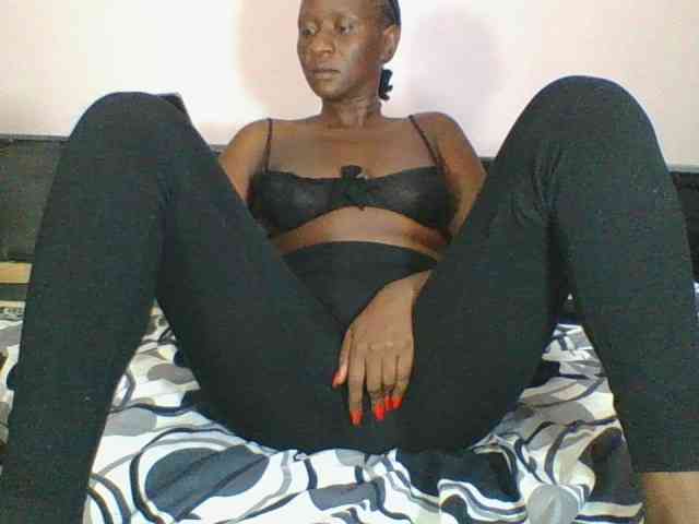 Silentqueen93 webcam