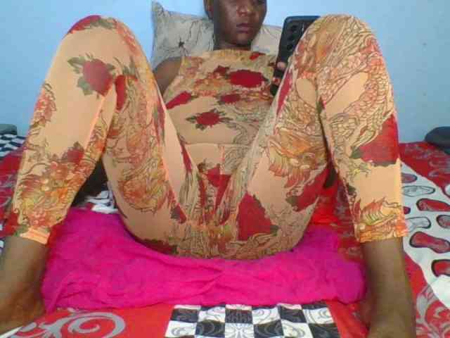 Silentqueen93 webcam