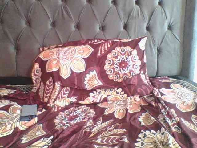 Silentqueen93 webcam