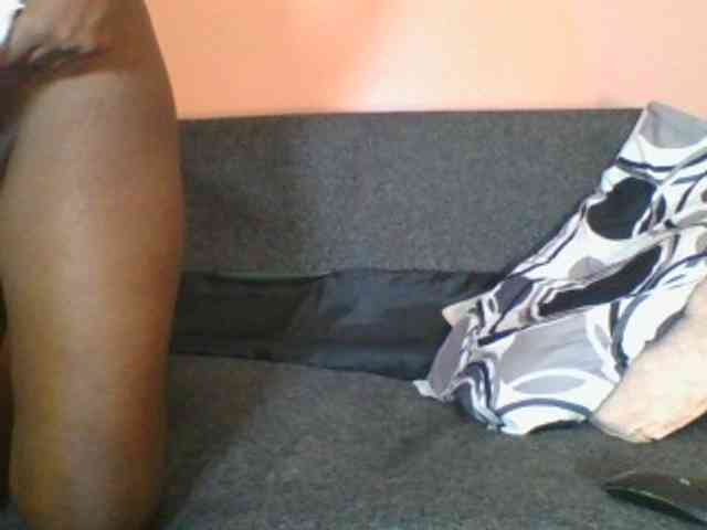 Silentqueen93 webcam