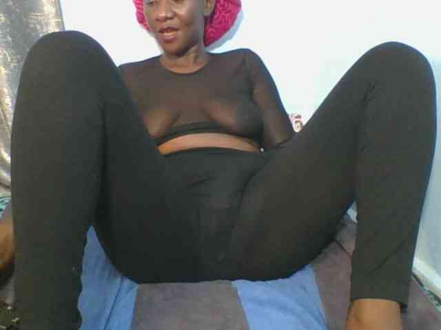 Silentqueen93 webcam