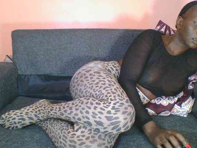 Silentqueen93 webcam