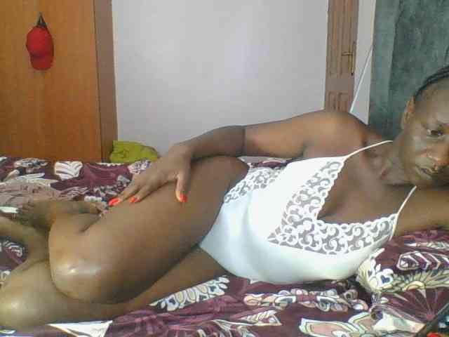 Silentqueen93 webcam