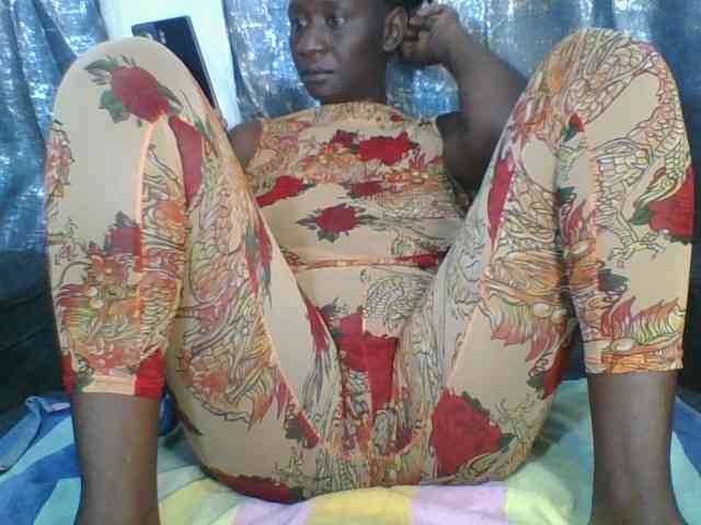 Silentqueen93 webcam