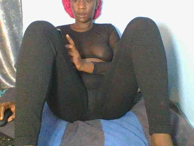 Silentqueen93 webcam