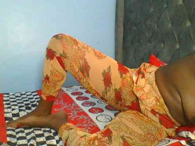 Silentqueen93 webcam