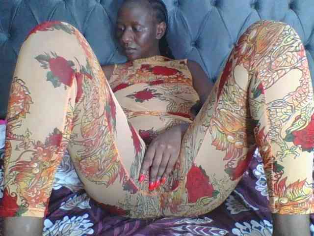 Silentqueen93 webcam