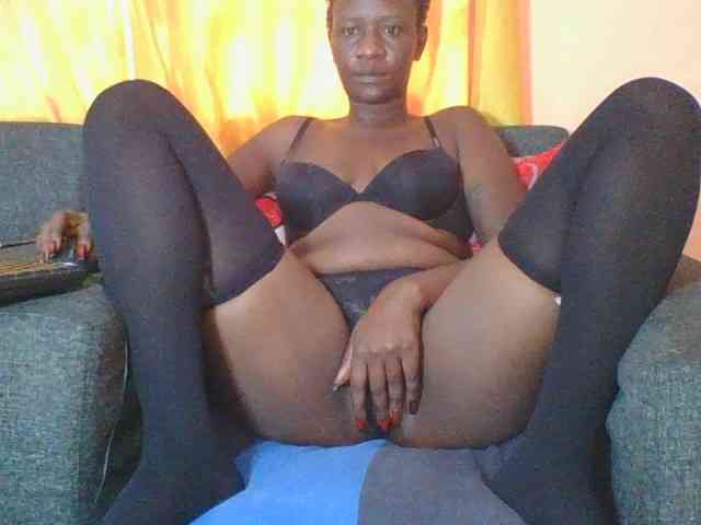 Silentqueen93 webcam