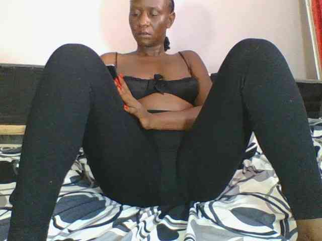 Silentqueen93 webcam