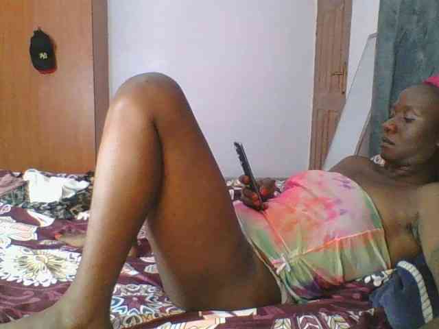 Silentqueen93 webcam