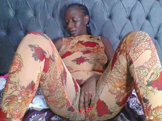 Silentqueen93 webcam