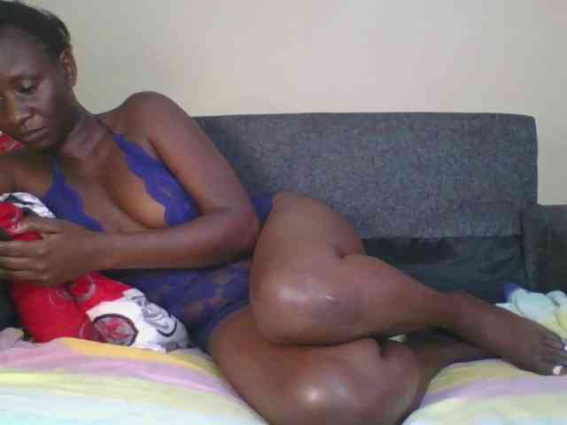 Silentqueen93 webcam