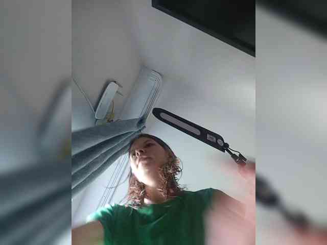 SquirtWave webcam