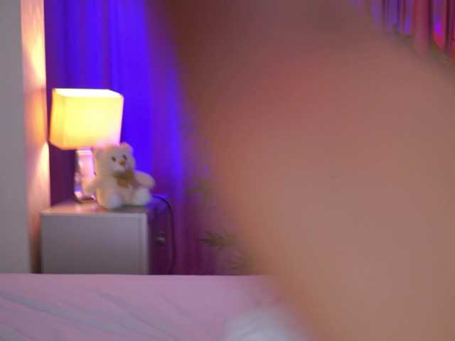 LalaRoze's BongaCams show and profile