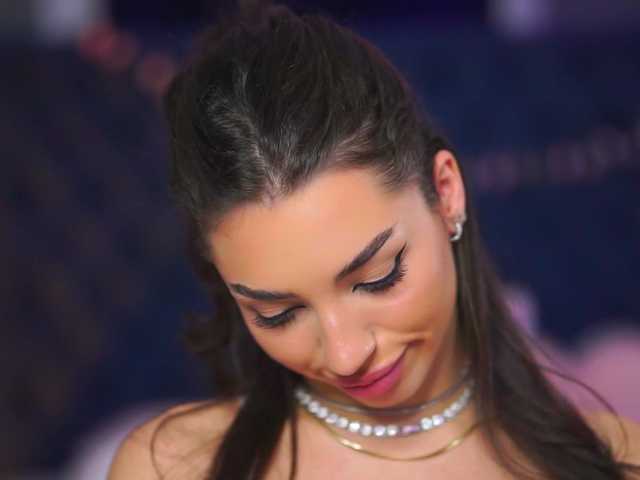 LalaRoze's BongaCams show and profile