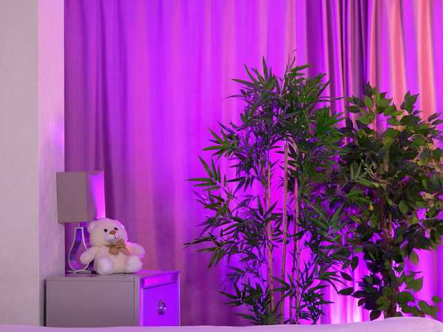 LalaRoze's BongaCams show and profile