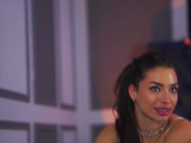 LalaRoze's BongaCams show and profile