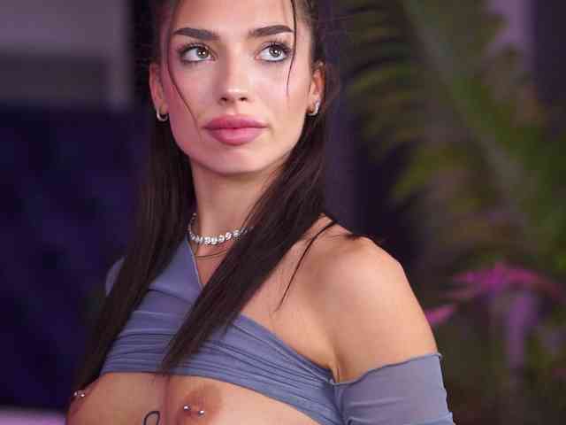 LalaRoze's webcam live show
