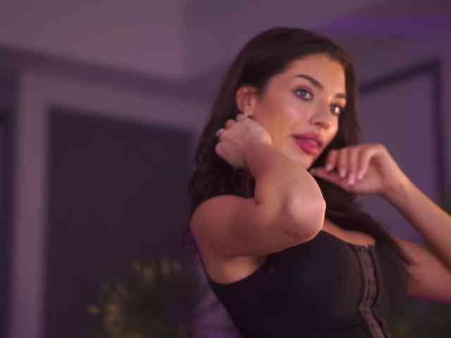 LalaRoze Live Webcam on BongaCams