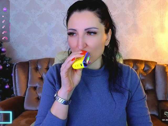 MissRossi's BongaCams show and profile