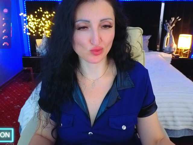 MissRossi's BongaCams show and profile