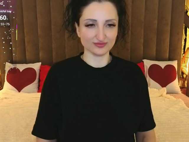 MissRossi's BongaCams show and profile