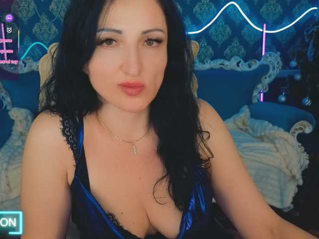 MissRossi's BongaCams show and profile