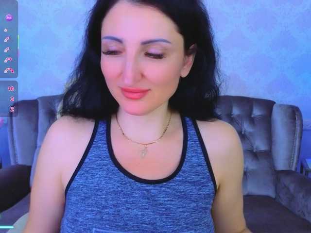 MissRossi's BongaCams show and profile