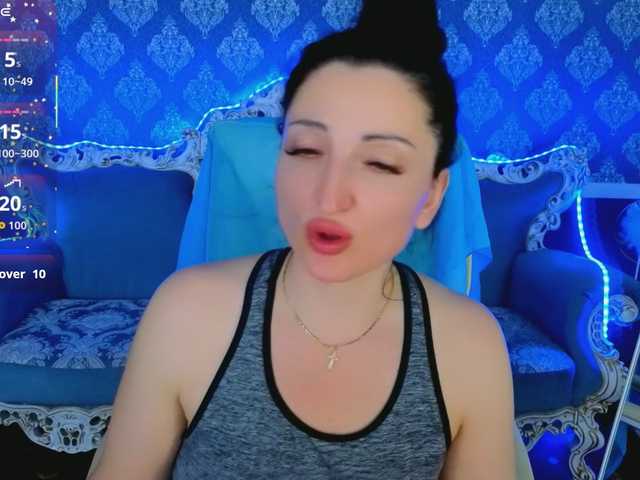 MissRossi's BongaCams show and profile