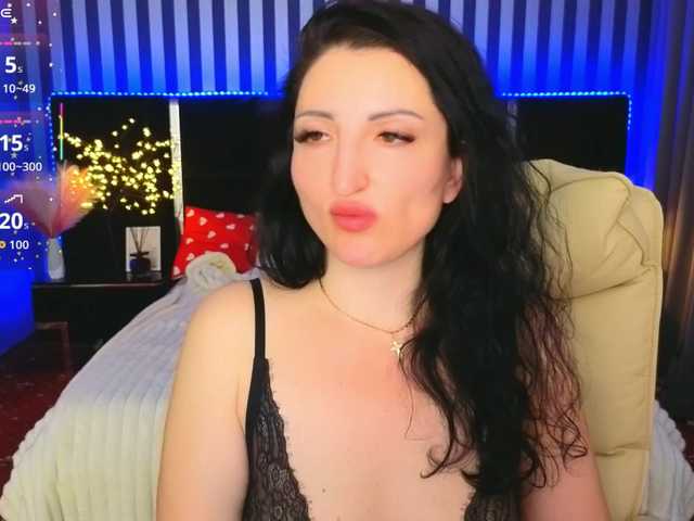 MissRossi's BongaCams show and profile