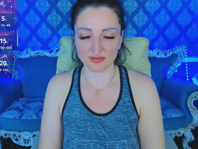 MissRossi's BongaCams show and profile