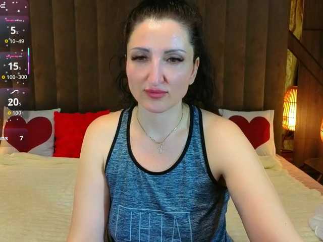 MissRossi's BongaCams show and profile