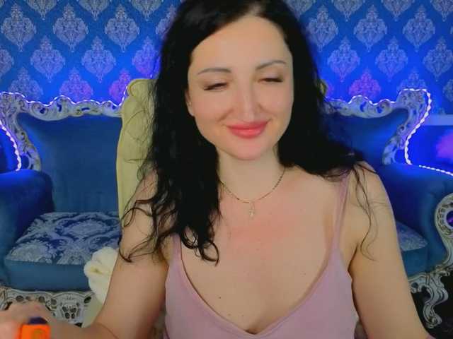 MissRossi's BongaCams show and profile