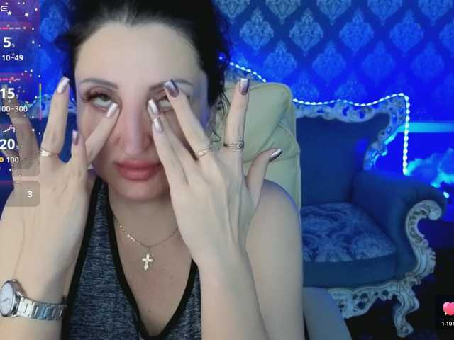 MissRossi's BongaCams show and profile