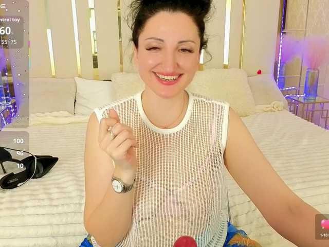 MissRossi's BongaCams show and profile