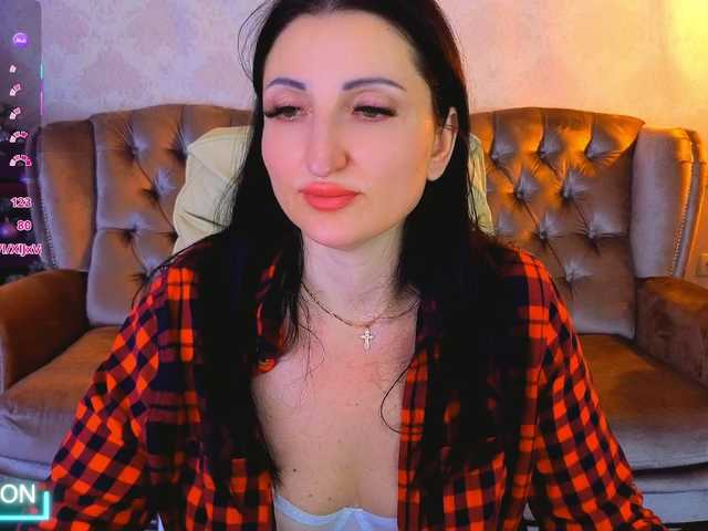 MissRossi's BongaCams show and profile