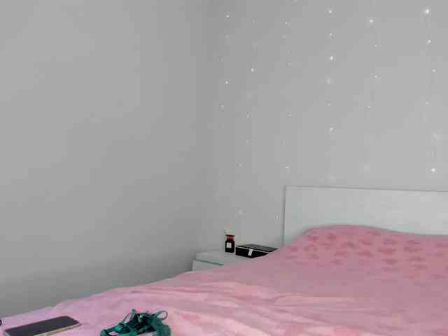 Crystal-Charm webcam