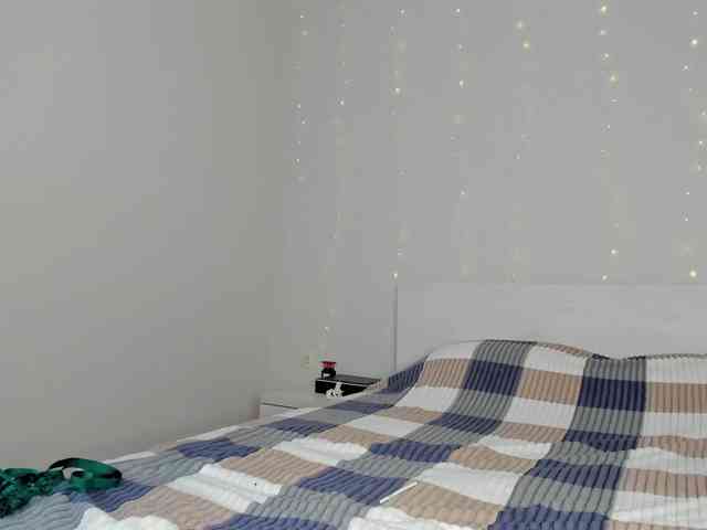 Crystal-Charm webcam