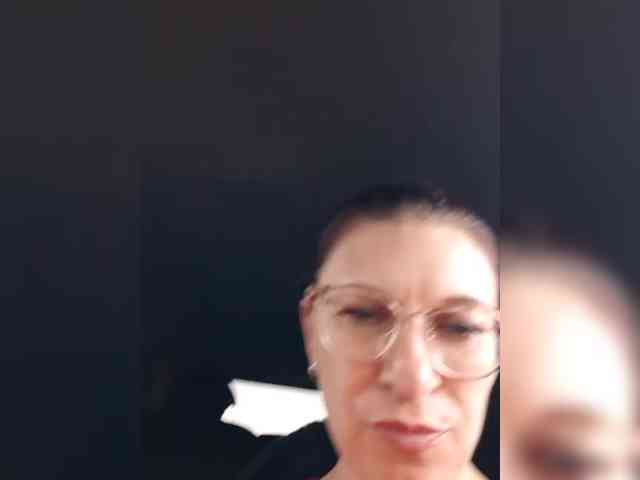 free sexcam IriskaMai