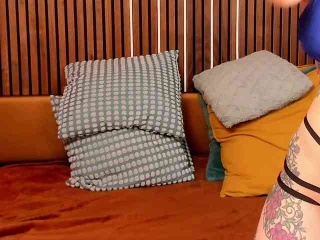 JadeAndVanessa webcam