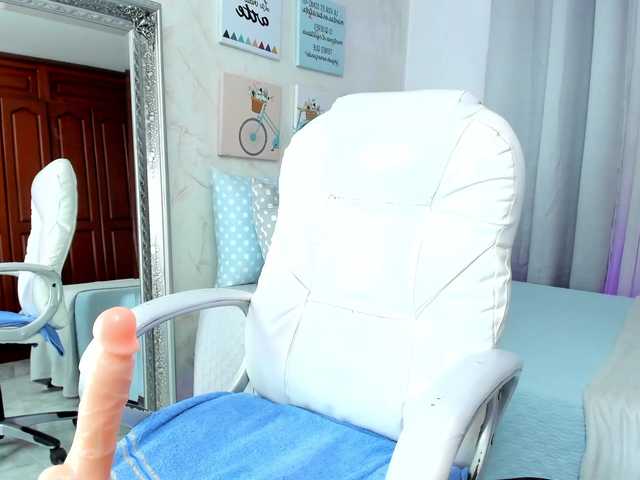  leyah chat room