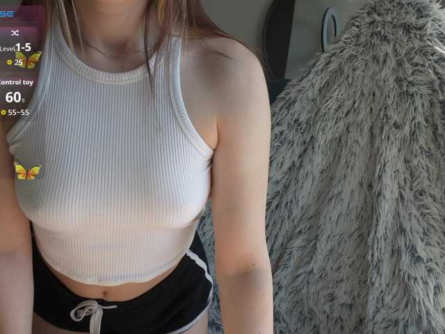 YourLovelyLily's BongaCams show and profile