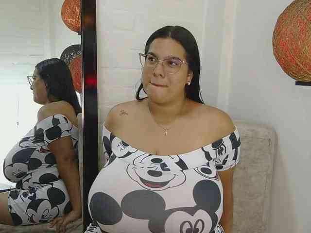 nathalia-correa webcam