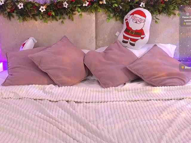 Julesnight Live Webcam on BongaCams