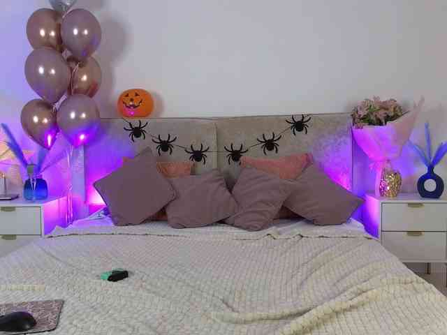 Julesnight Live Webcam on BongaCams